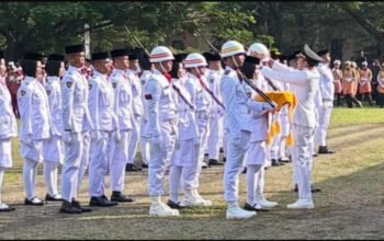 Upacara HUT Kemerdekaan RI ke 80, Wakil Ketua DPRD H Ahmad Syafei Bacakan Teks Undang-Undang Dasar 1945
