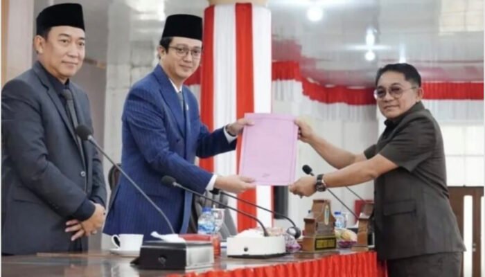 Ketua DPRD H Edwin Cahya Putra Pimpin Paripurna XXVlll Masa Sidang ke ll Tahun 2026